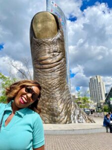 kicking off september with a thumbs up 👍 to new adventures!travel is all about discovering fun