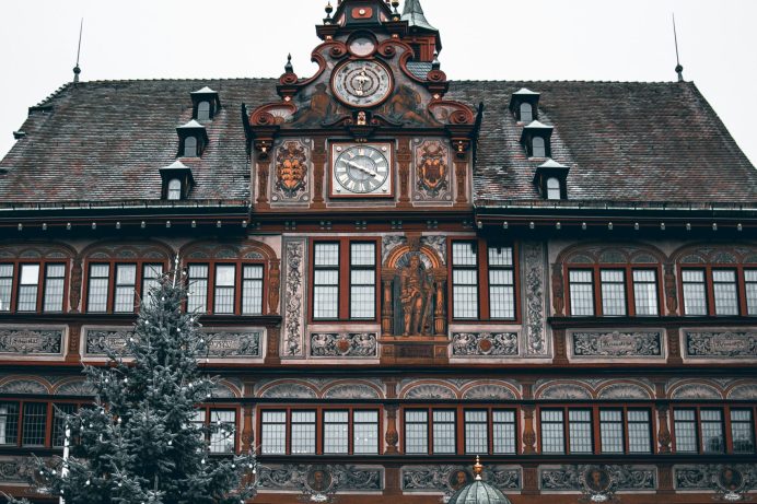 marcel-strauss-e5MMX6gCwpY-unsplash-scaled.jpg